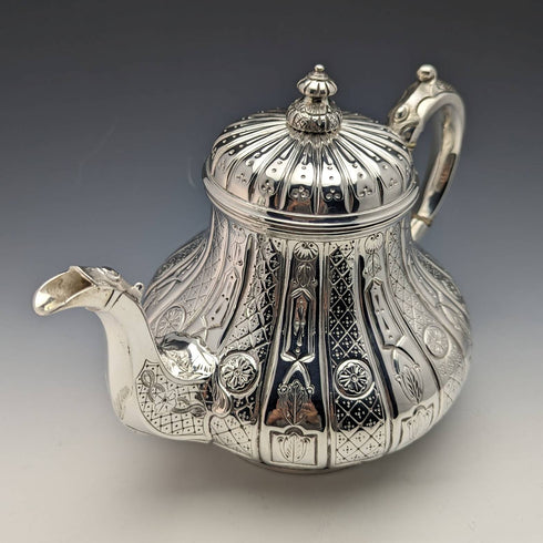 1870s English Antique Silver Plated Teapot 741g Martin Hall